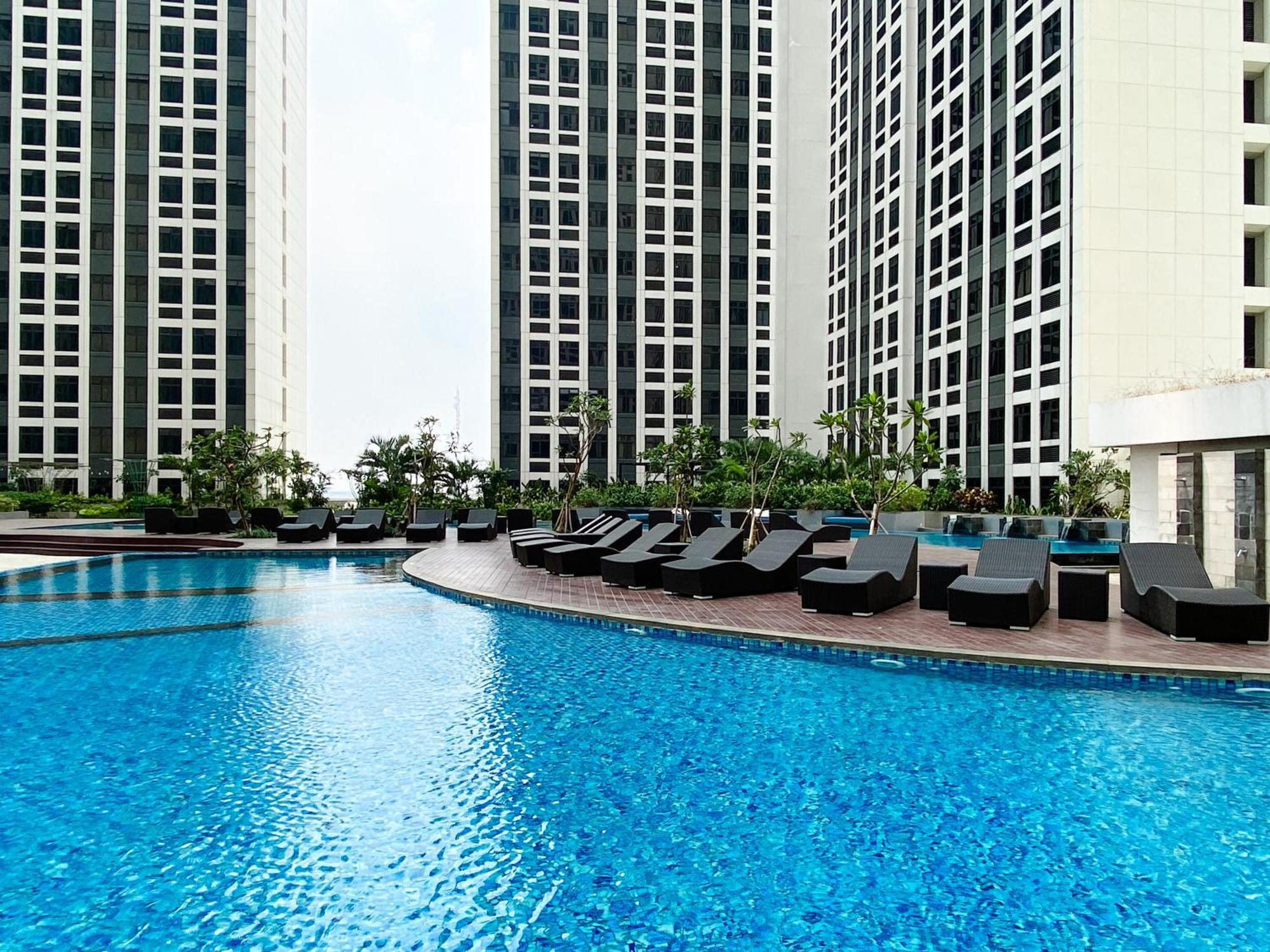 Cozy And Comfort 2br At Pollux Chadstone By Travelio Apartemen *